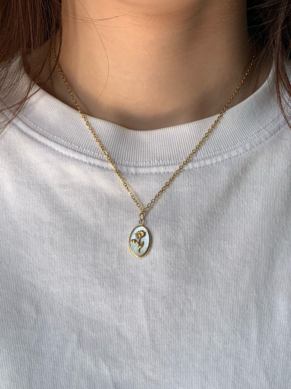 White Flower Necklace